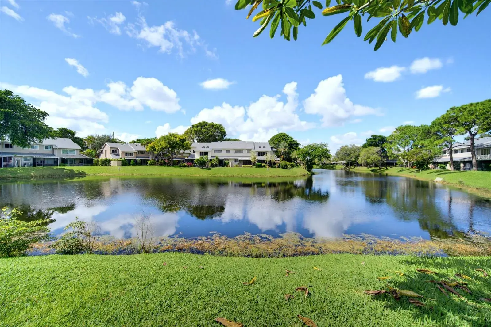 2276 DISCOVERY Circle W # 2276, Deerfield Beach FL 33442