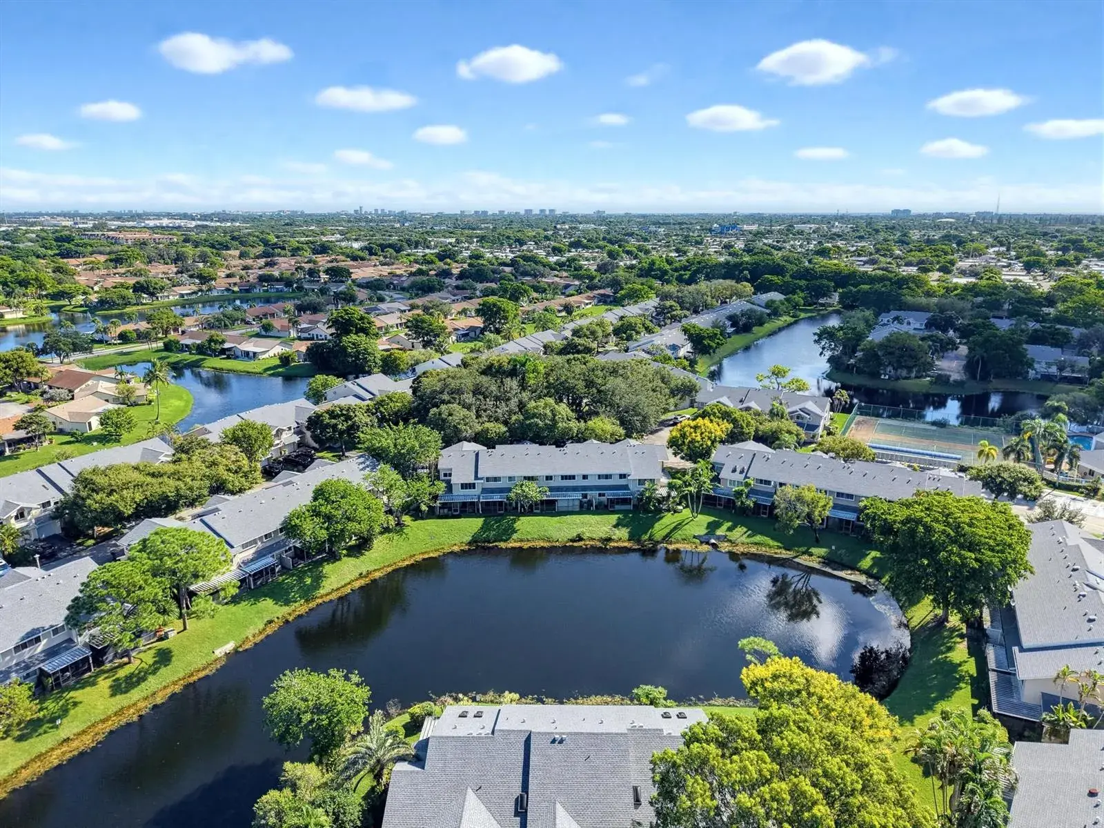2276 DISCOVERY Circle W # 2276, Deerfield Beach FL 33442