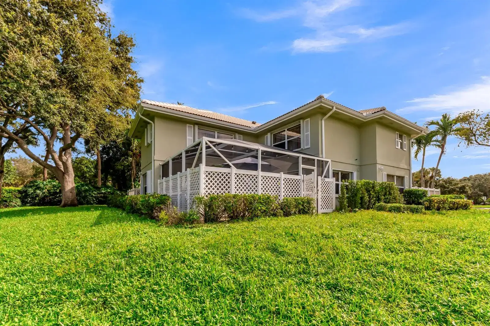 1928 Stratford Way # 38D, West Palm Beach FL 33409 photo 5