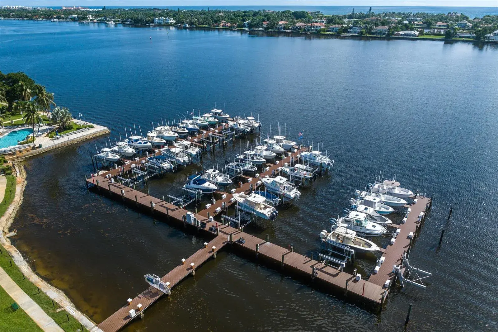 167 YACHT CLUB Way # 107, Hypoluxo FL 33462