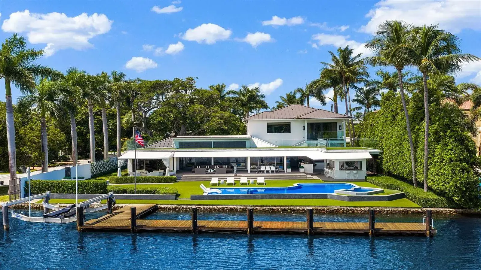 201 Palm Trail, Delray Beach FL 33483