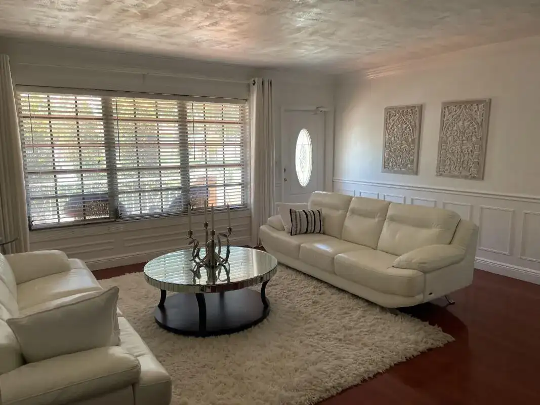 8670 NW 19th Street, Pembroke Pines FL 33024 photo 4