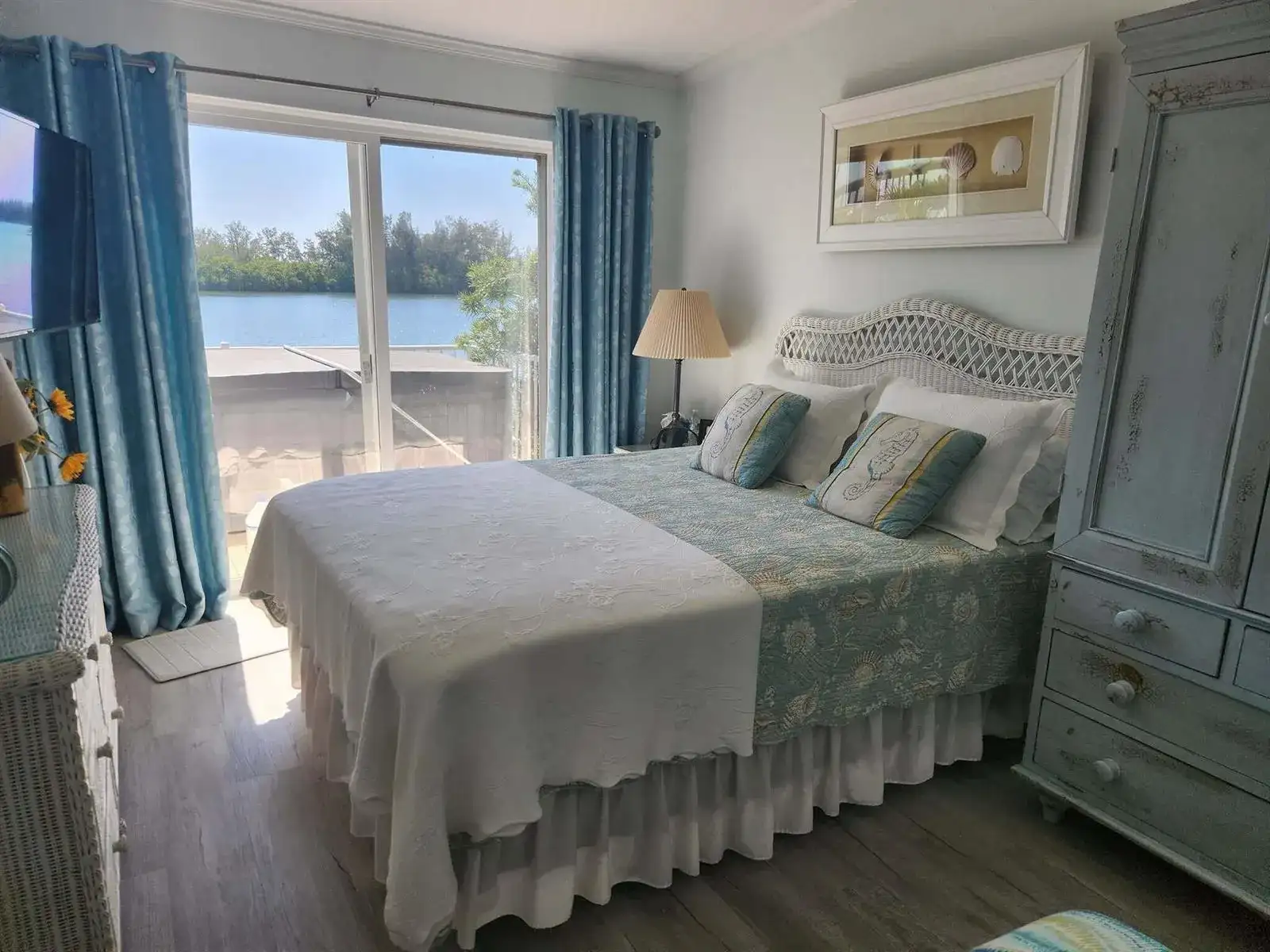 113 E Harbor Drive, Vero Beach FL 32960 photo 4