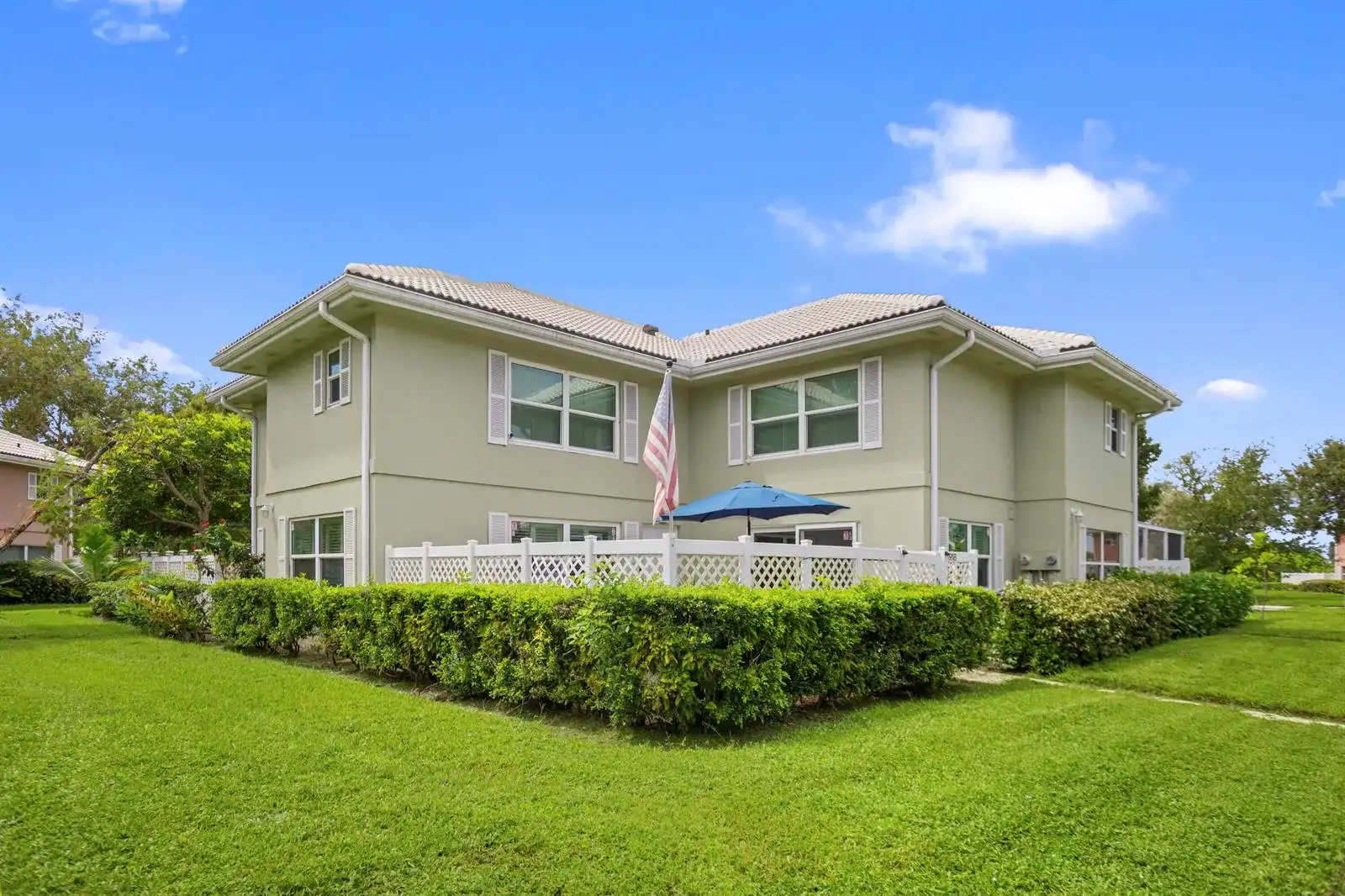 1918 Stratford Way # 32B, West Palm Beach FL 33409
