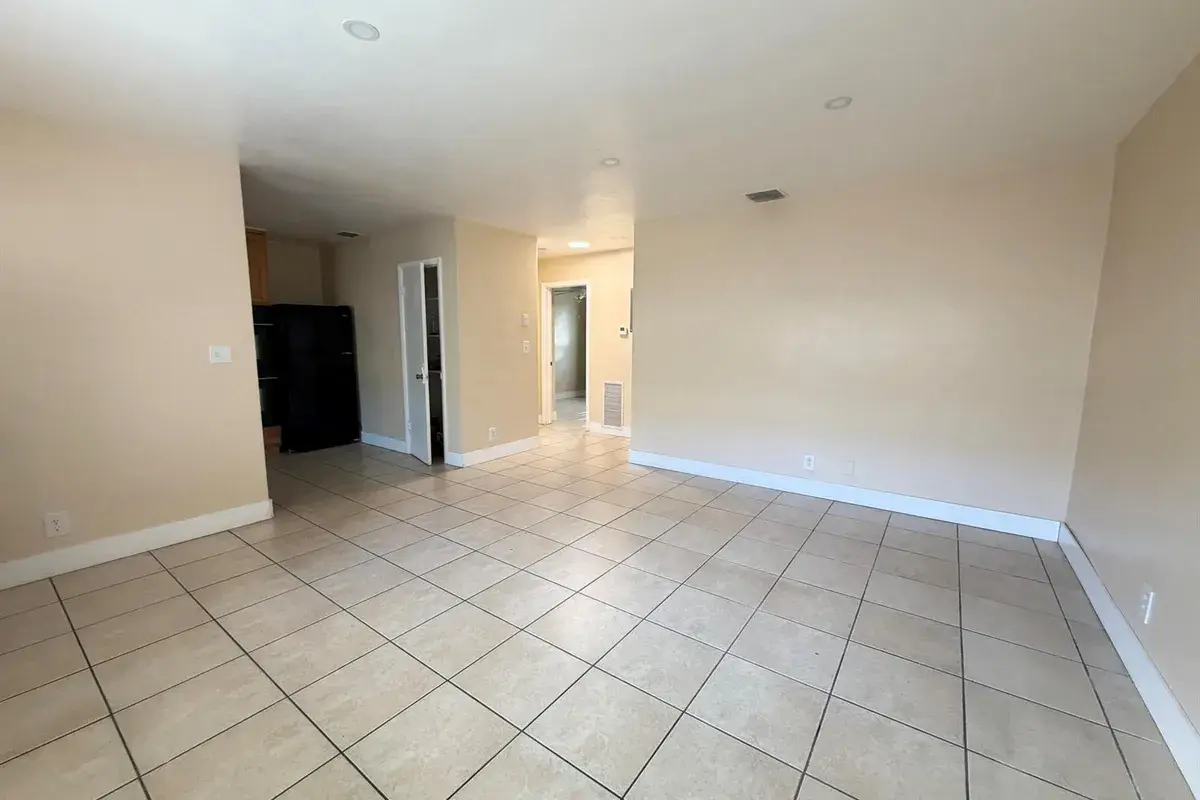 905 SE 15TH Street # 2, Fort Lauderdale FL 33316