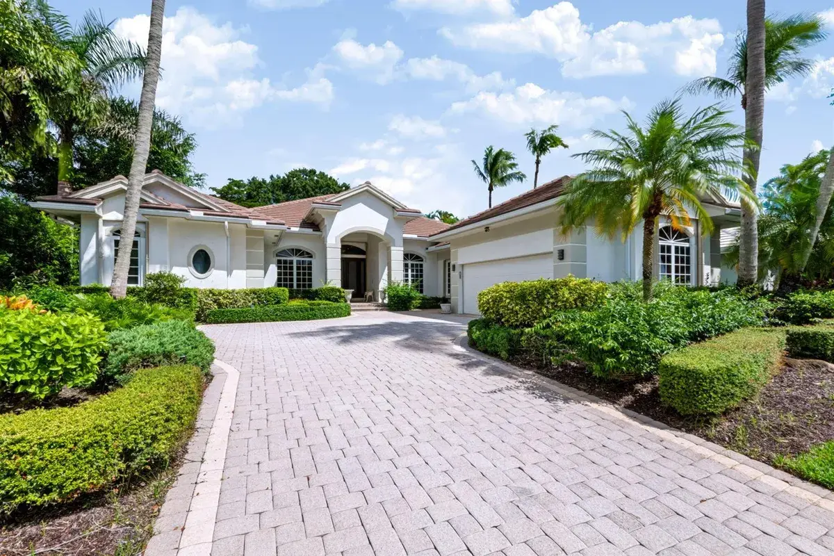 106 PEMBROKE Drive, Palm Beach Gardens FL 33418
