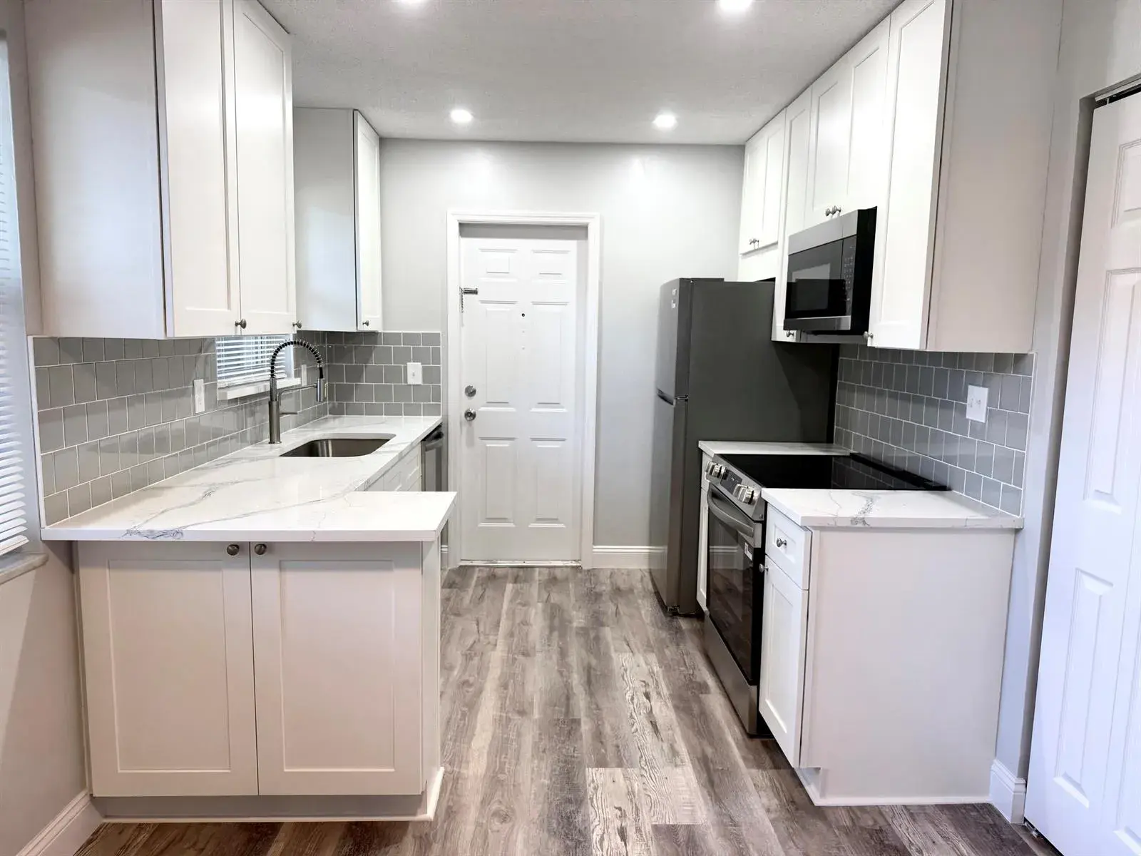 3500 HARRISON Street # 7, Hollywood FL 33021