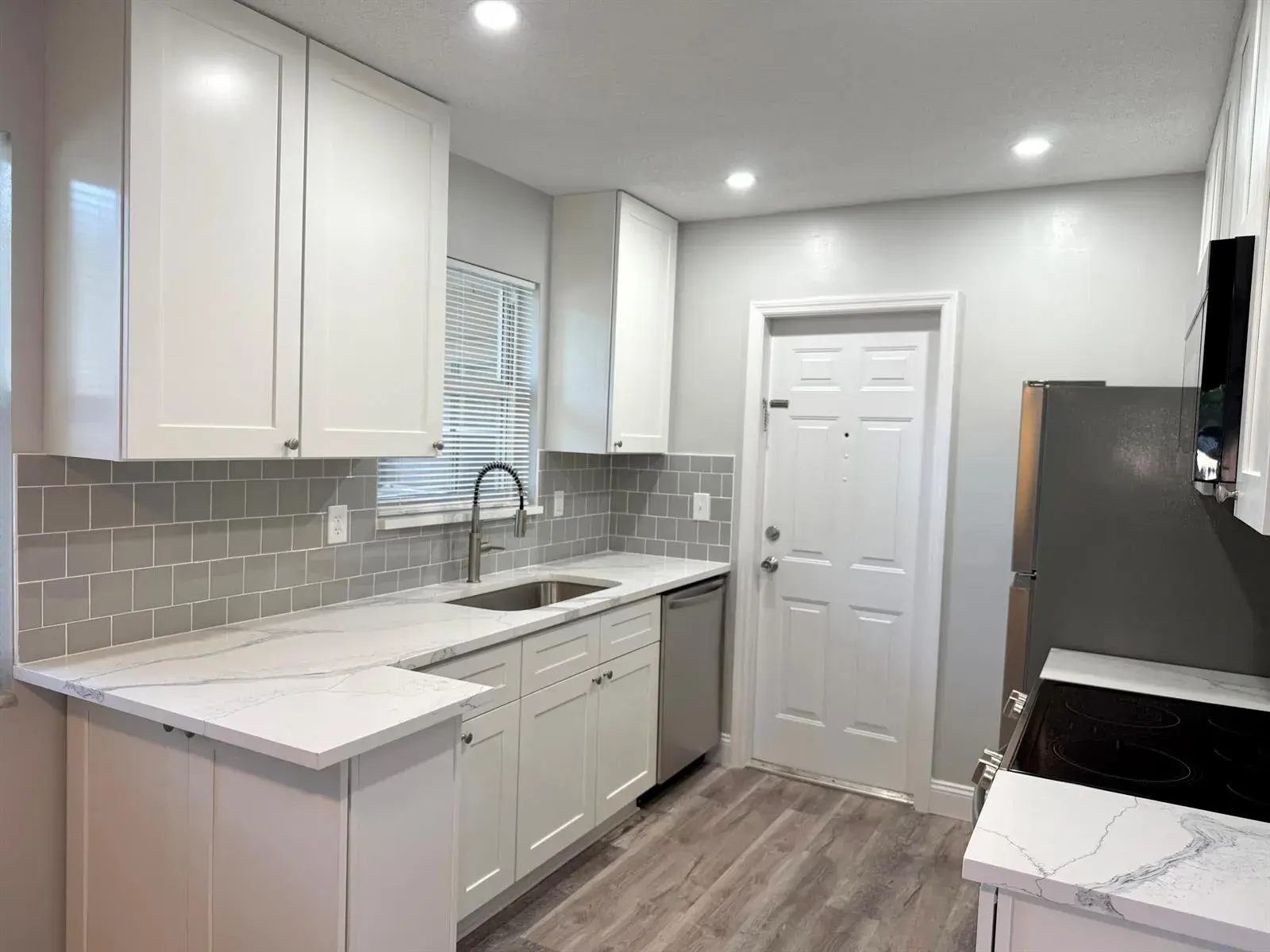 3500 HARRISON Street # 7, Hollywood FL 33021