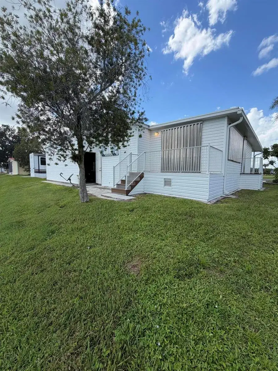 12450 SE 138TH Boulevard SE, Okeechobee FL photo 3
