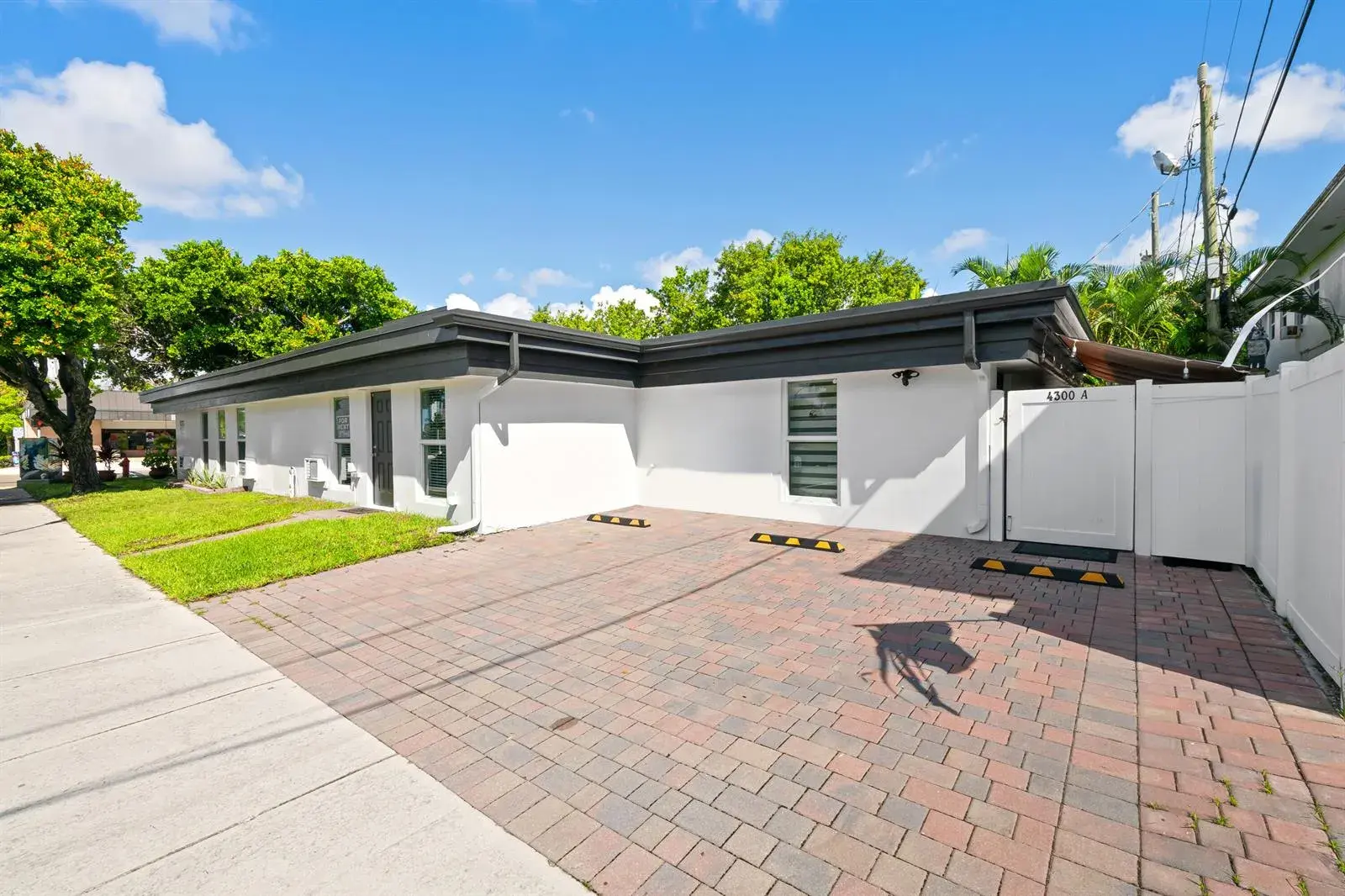 4300 N OCEAN Drive # 3, Lauderdale By The Sea FL 33308