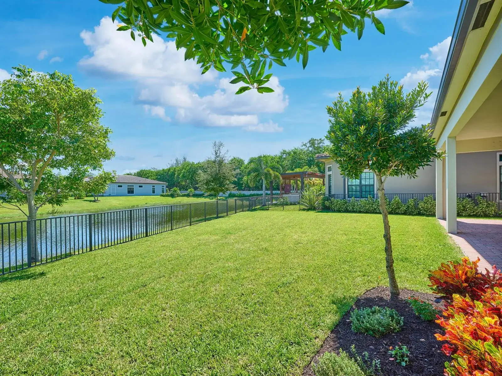 7832 DEER LAKE Court, Parkland FL 33067 photo 5