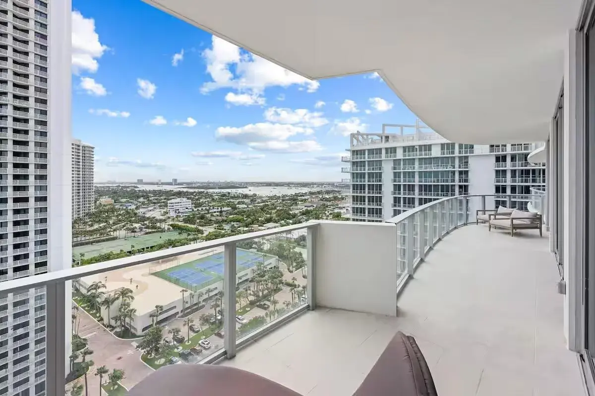 3100 N Ocean Drive # H1707, Singer Island FL 33404
