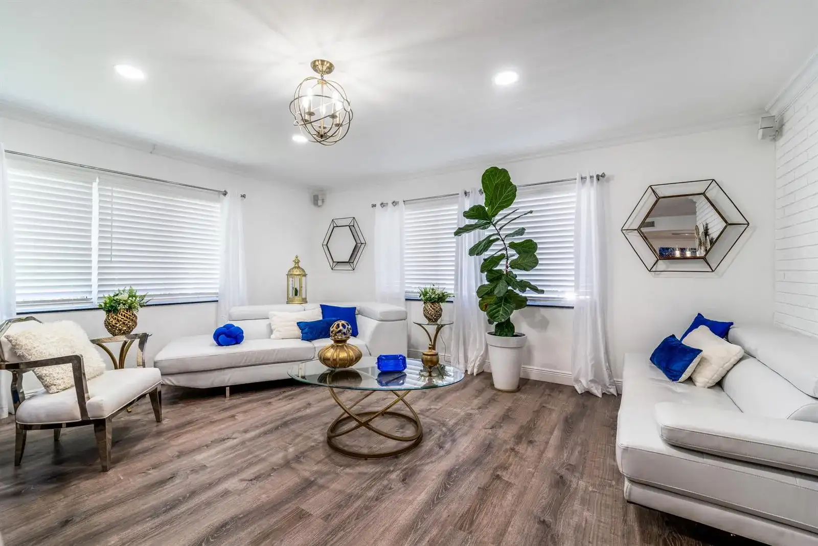 1040 Crystal Lake Drive Unit 3, Pompano Beach FL 33064 photo 2