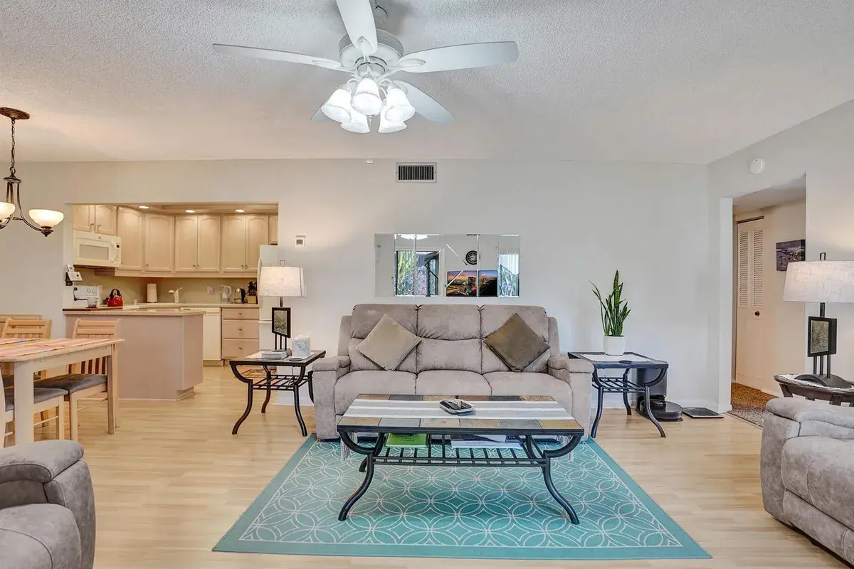 3561 Tall Pine Way # 1, FL 33463