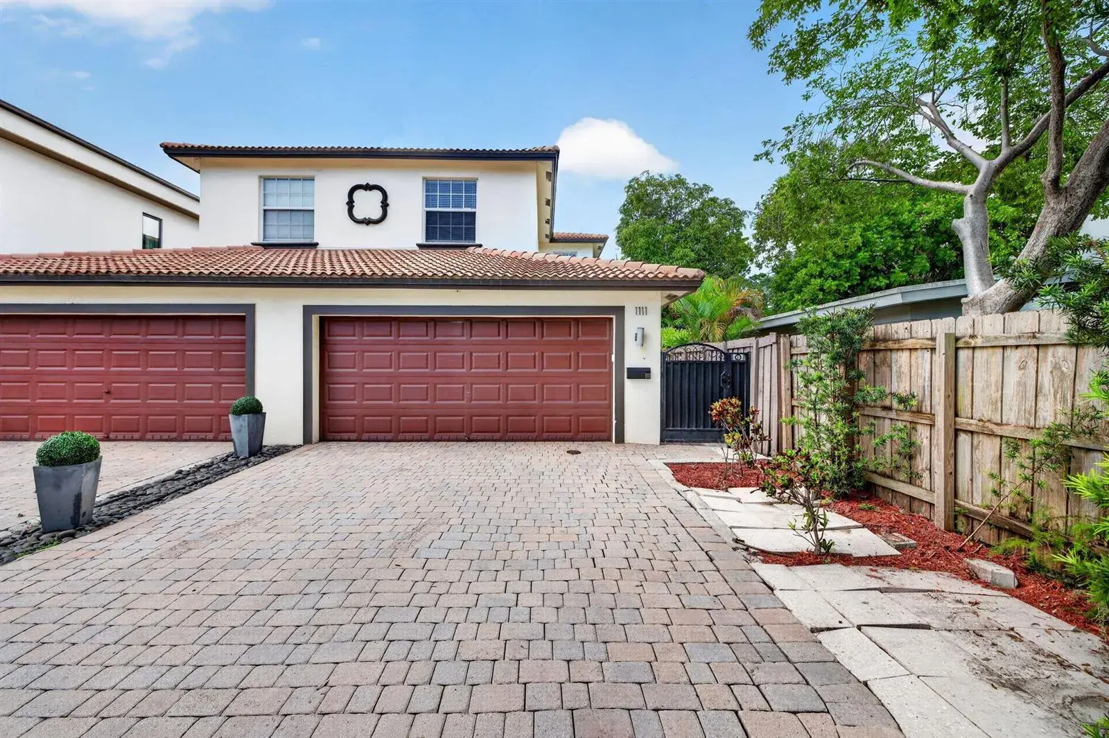 1111 NE 16TH Avenue, Fort Lauderdale FL 33304