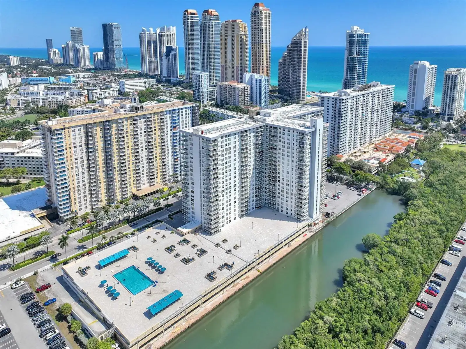230 174th Street Apt 417, Sunny Isles Beach FL 33160