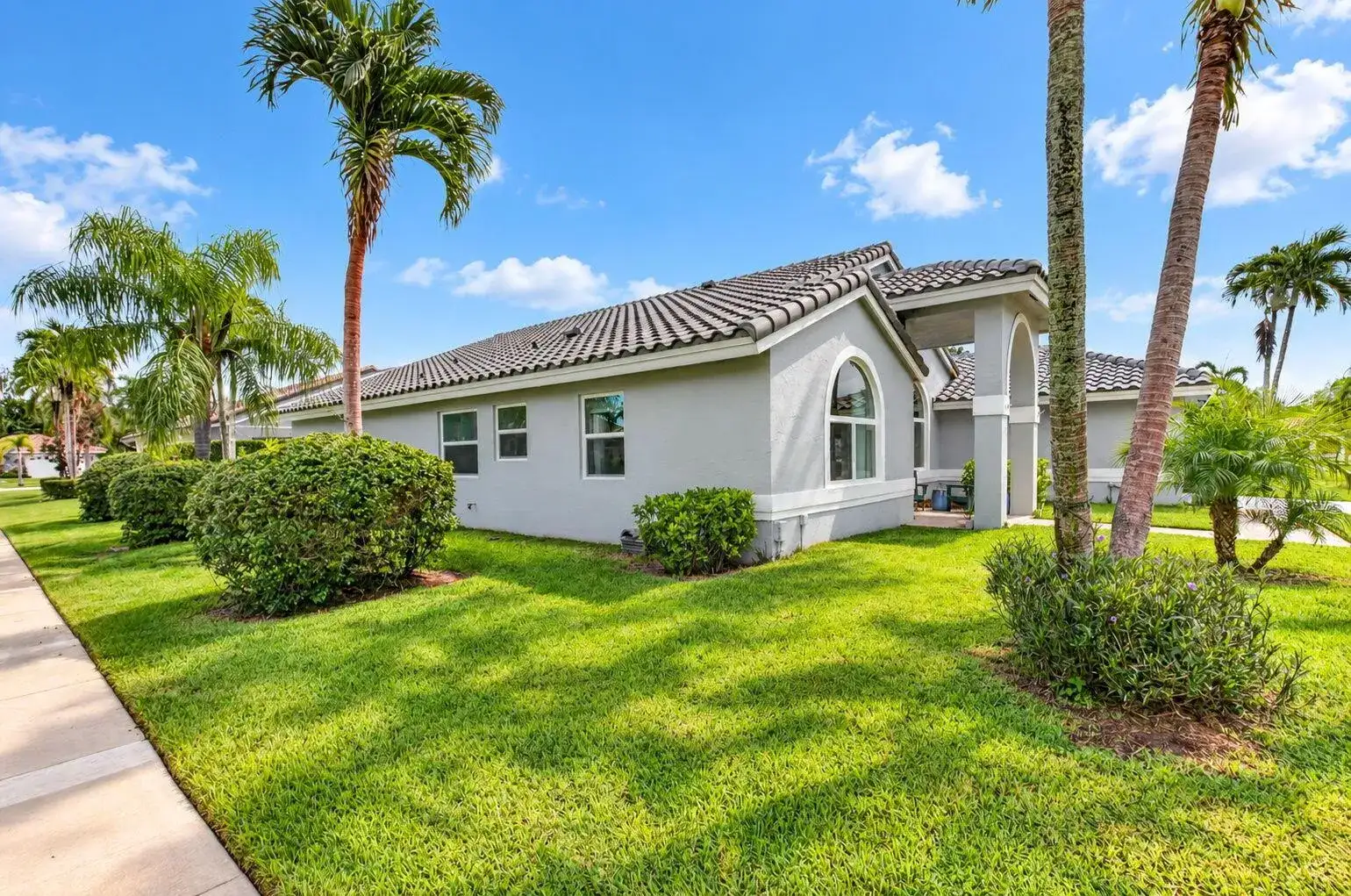 5745 ASPEN RIDGE Court, Delray Beach FL 33484 photo 3