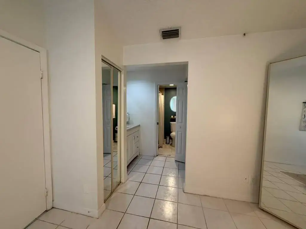 1437 ROYAL FOREST Court, West Palm Beach FL 33406