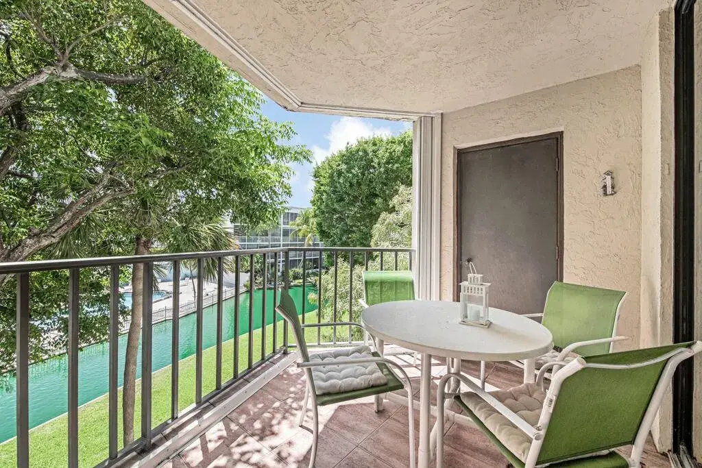 890 N FEDERAL Highway # 307, Lantana FL 33462