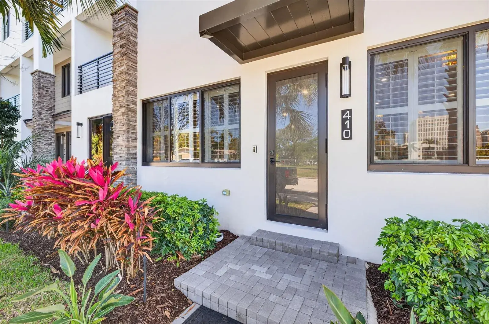 410 SE 12th Court, Fort Lauderdale FL 33316