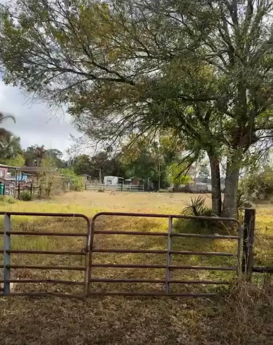 854 NE 42ND Terrace, Okeechobee FL 34972 photo 4