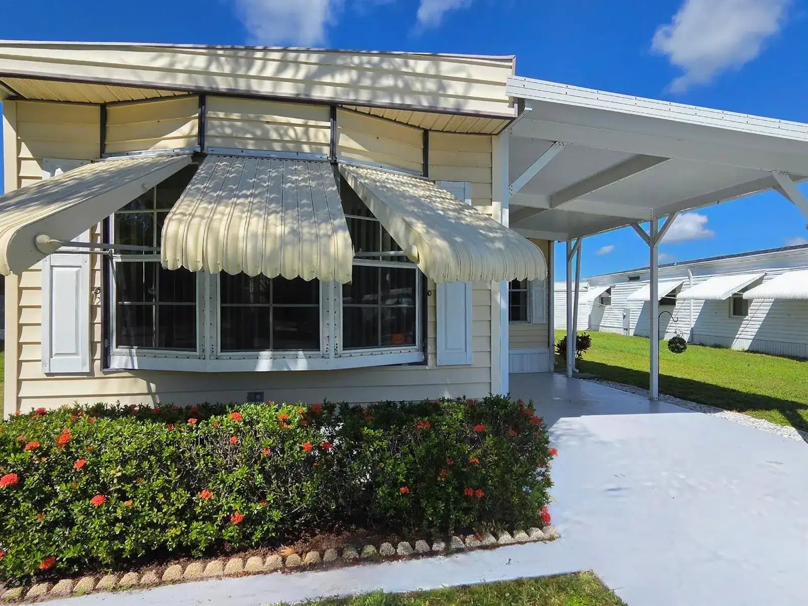 99 W Caribbean, Port St. Lucie FL 34952 photo 3