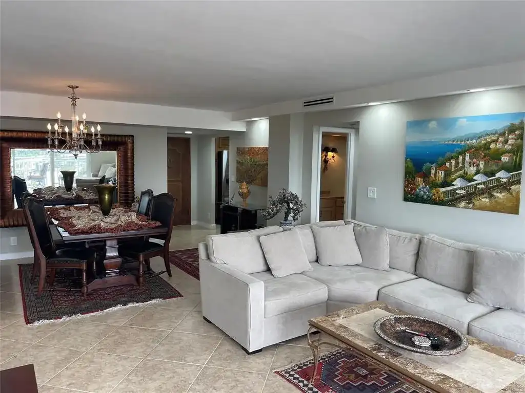 427 Golden Isles Drive # 14c, Hallandale Beach FL 33009