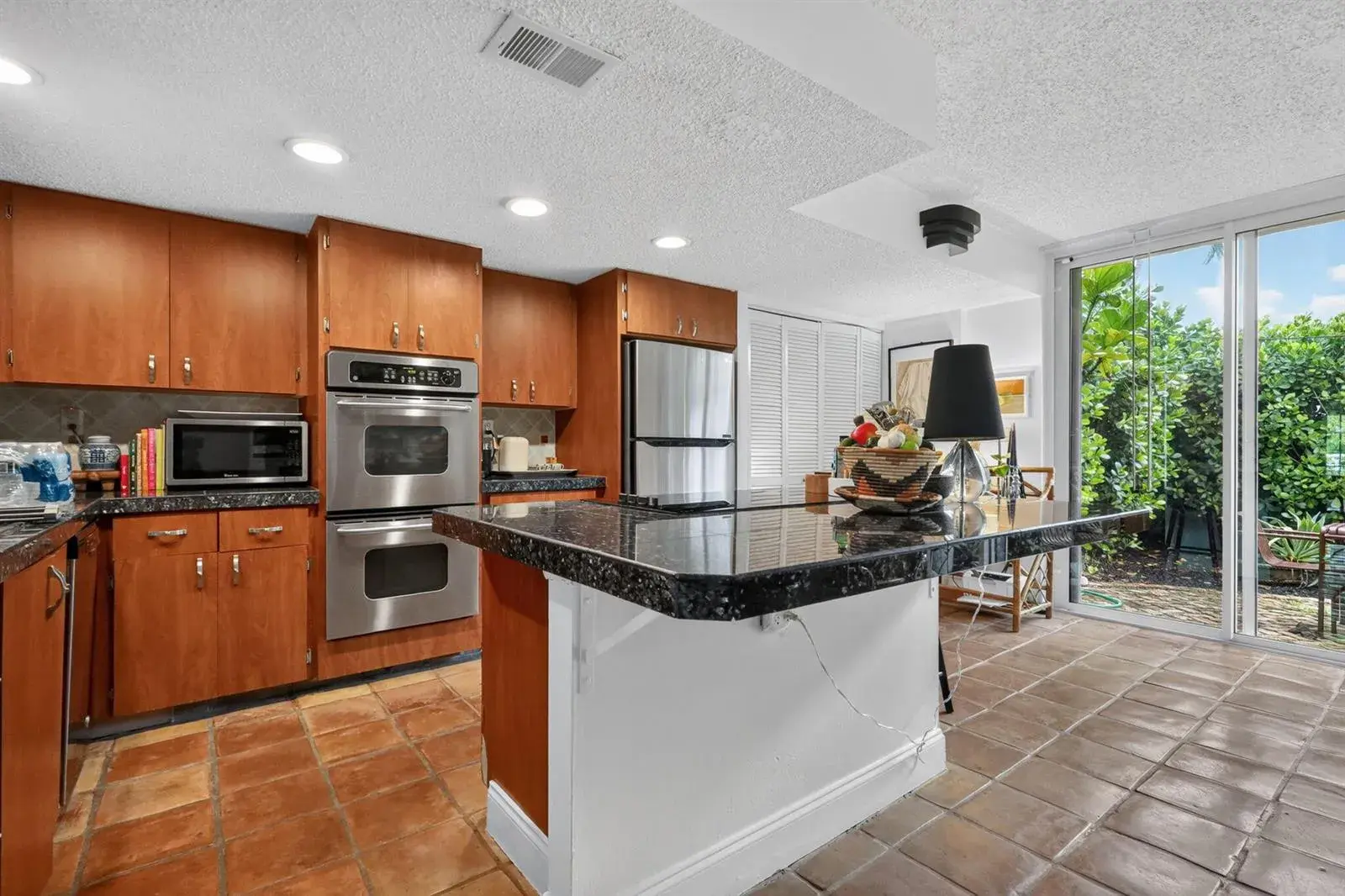 946 NE 24TH Avenue # 186, Hallandale Beach FL 33009
