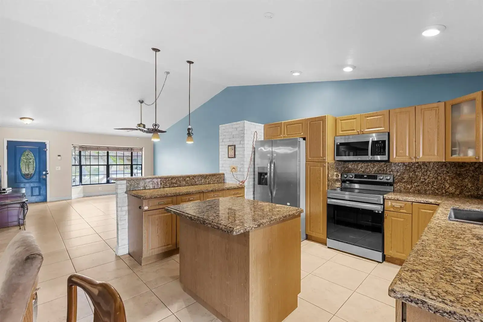 2872 NW 95th Avenue, Coral Springs FL 33065 photo 5