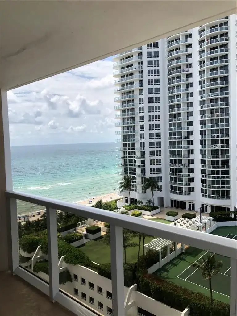 6423 COLLINS Avenue # 1501, Miami Beach FL 33141 photo 4