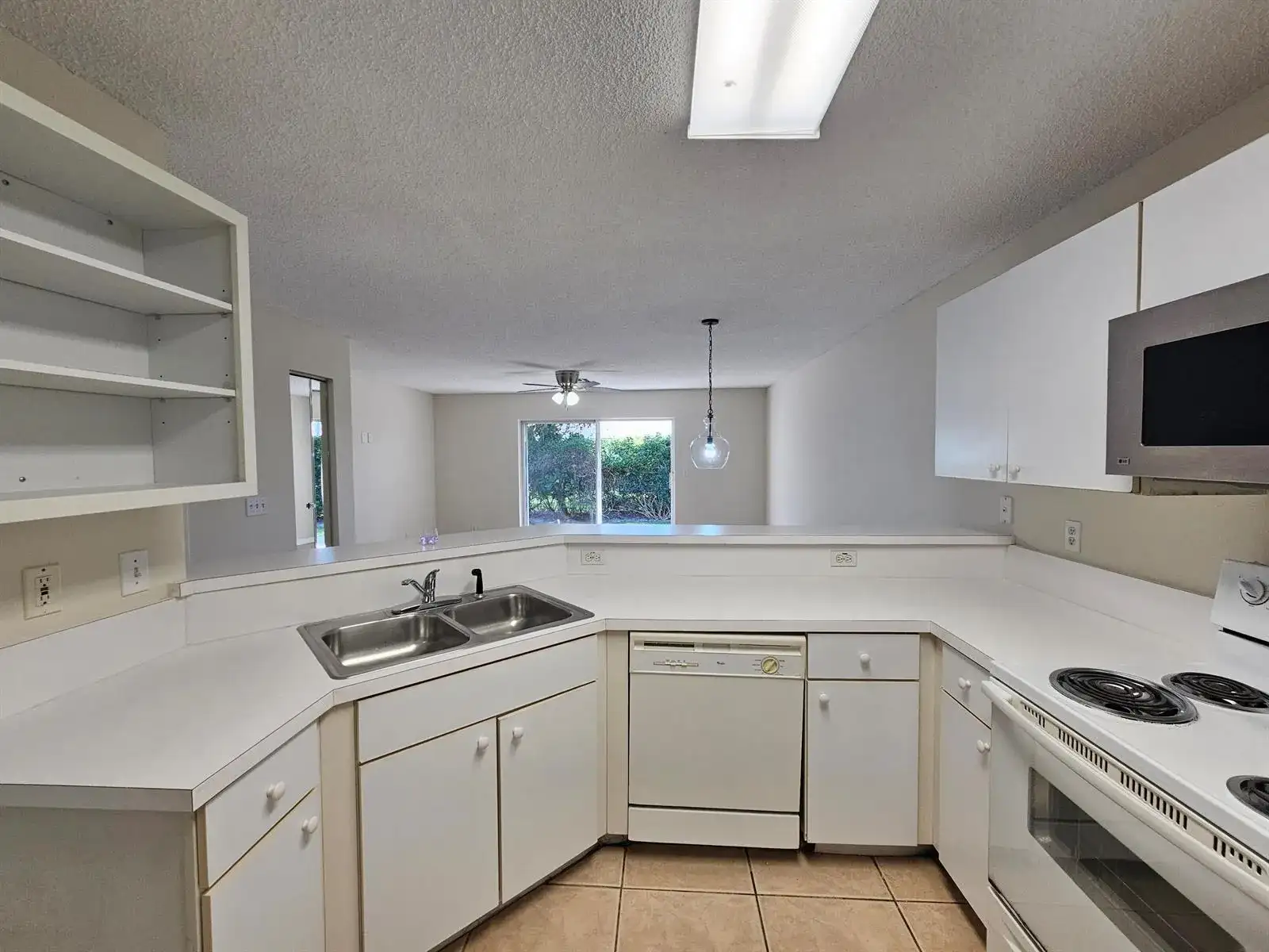 145 Fox Meadow Run, Jupiter FL 33458 photo 5