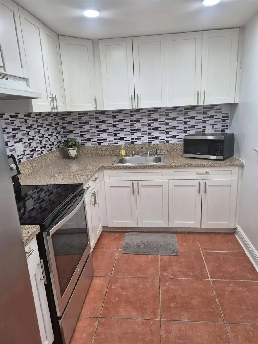2700 RIVERSIDE Drive # B, Coral Springs FL 33065 photo 3