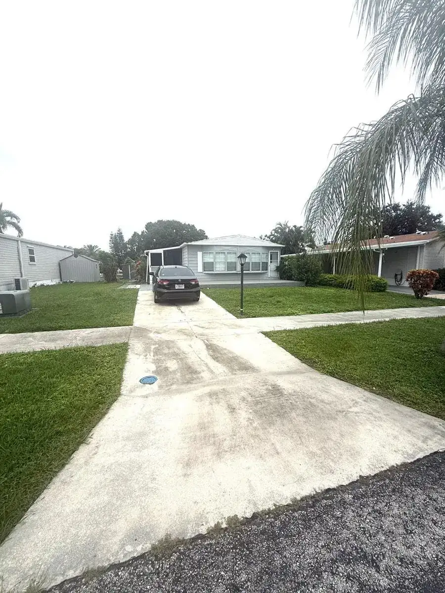 3319 NW 64th Court, Coconut Creek FL 33073 photo 4