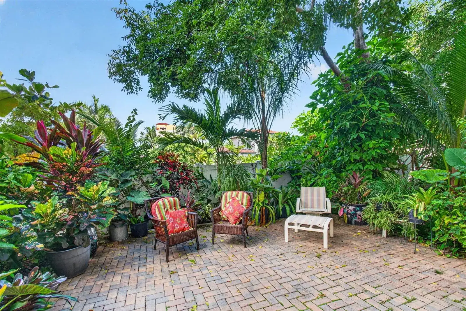 180 SE 20th Avenue # 403, Deerfield Beach FL 33441 photo 4