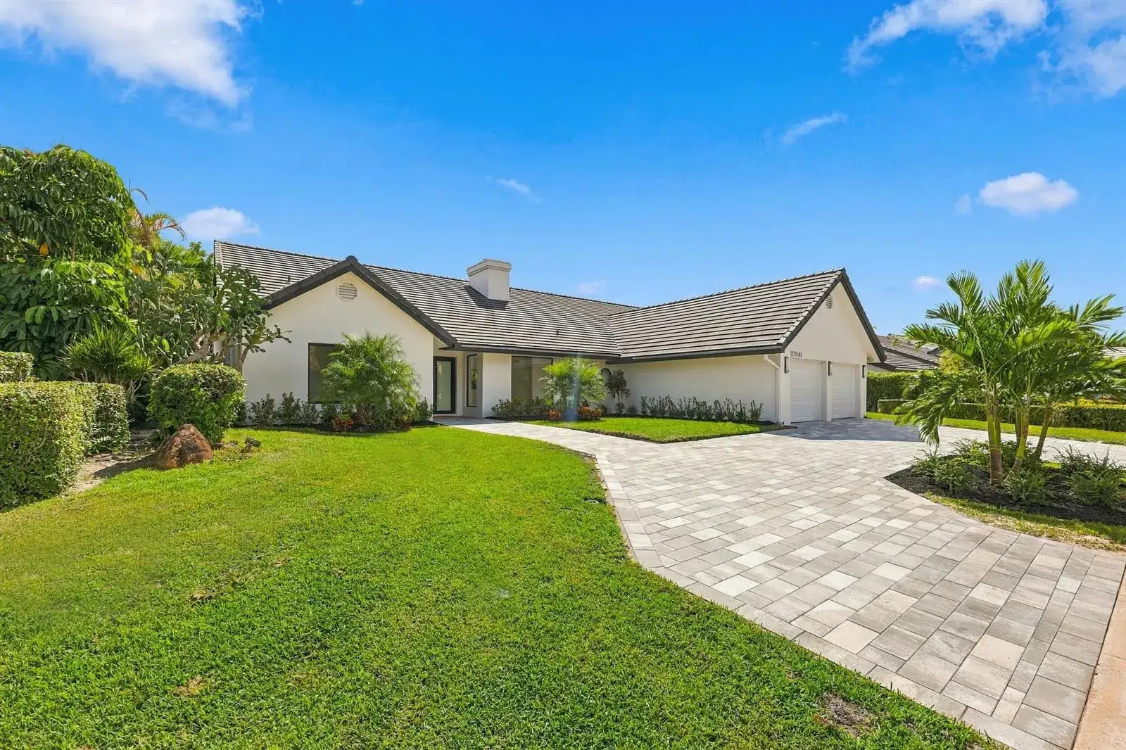 10941 BOCA WOODS Lane, Boca Raton FL 33428 photo 3