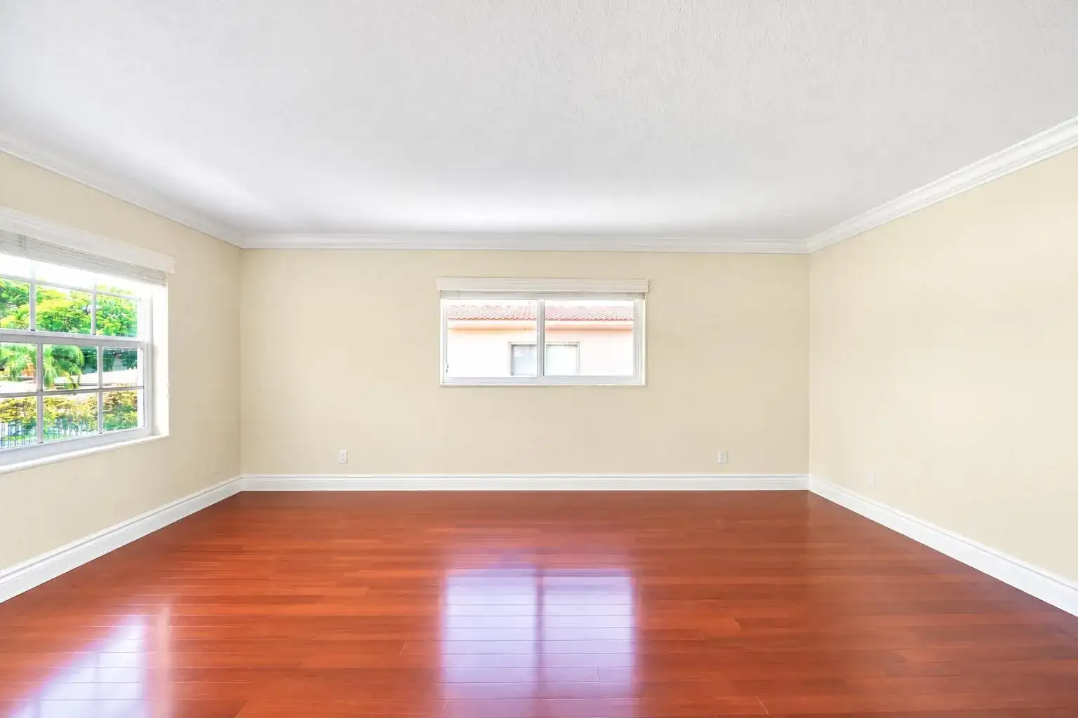 2701 MIDDLE RIVER Drive # 11, Fort Lauderdale FL 33306 photo 3