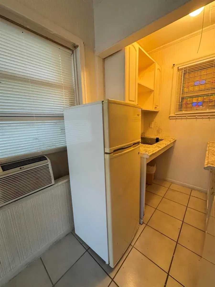 1217 SE 1ST Street, Fort Lauderdale FL 33301