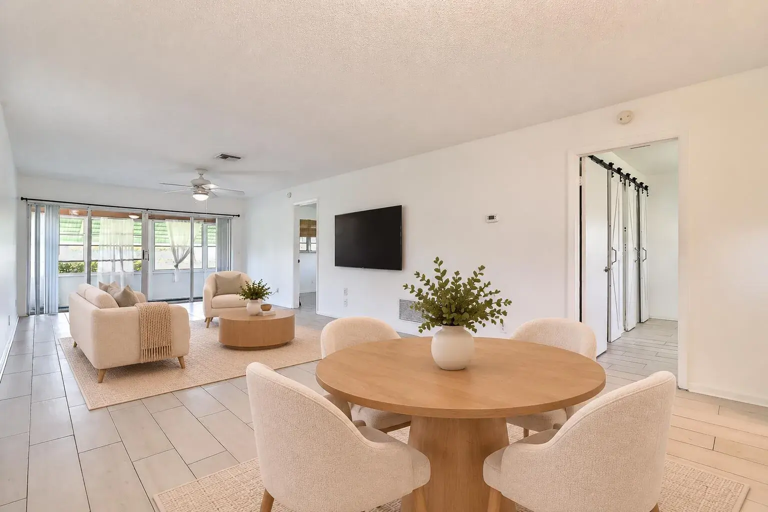 450 BLUEBIRD Lane, Delray Beach FL 33445