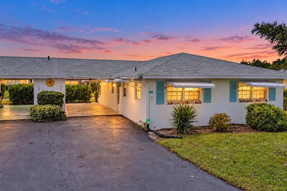 450 BLUEBIRD Lane, Delray Beach FL 33445