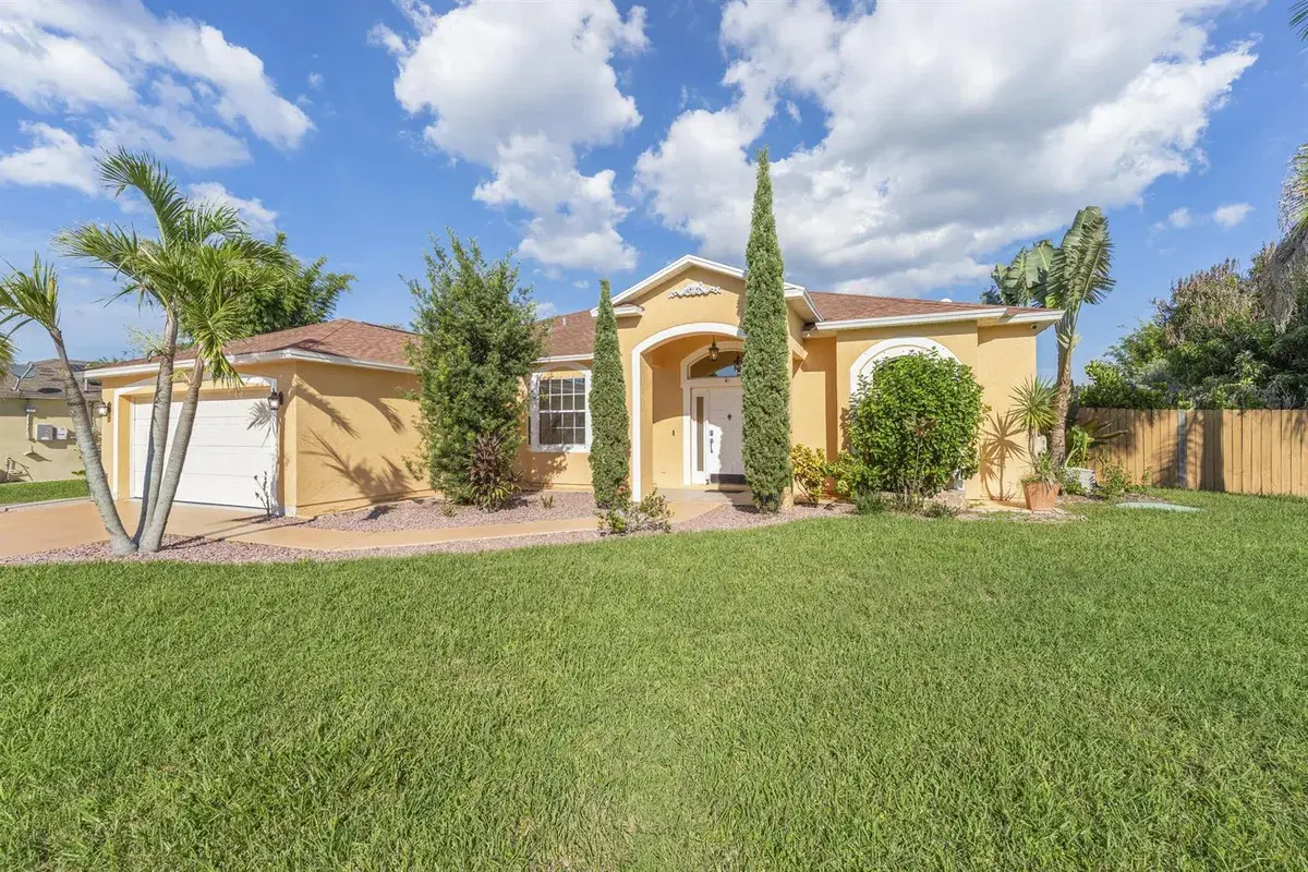 103 NW Aileen Street, Port St. Lucie FL 34983