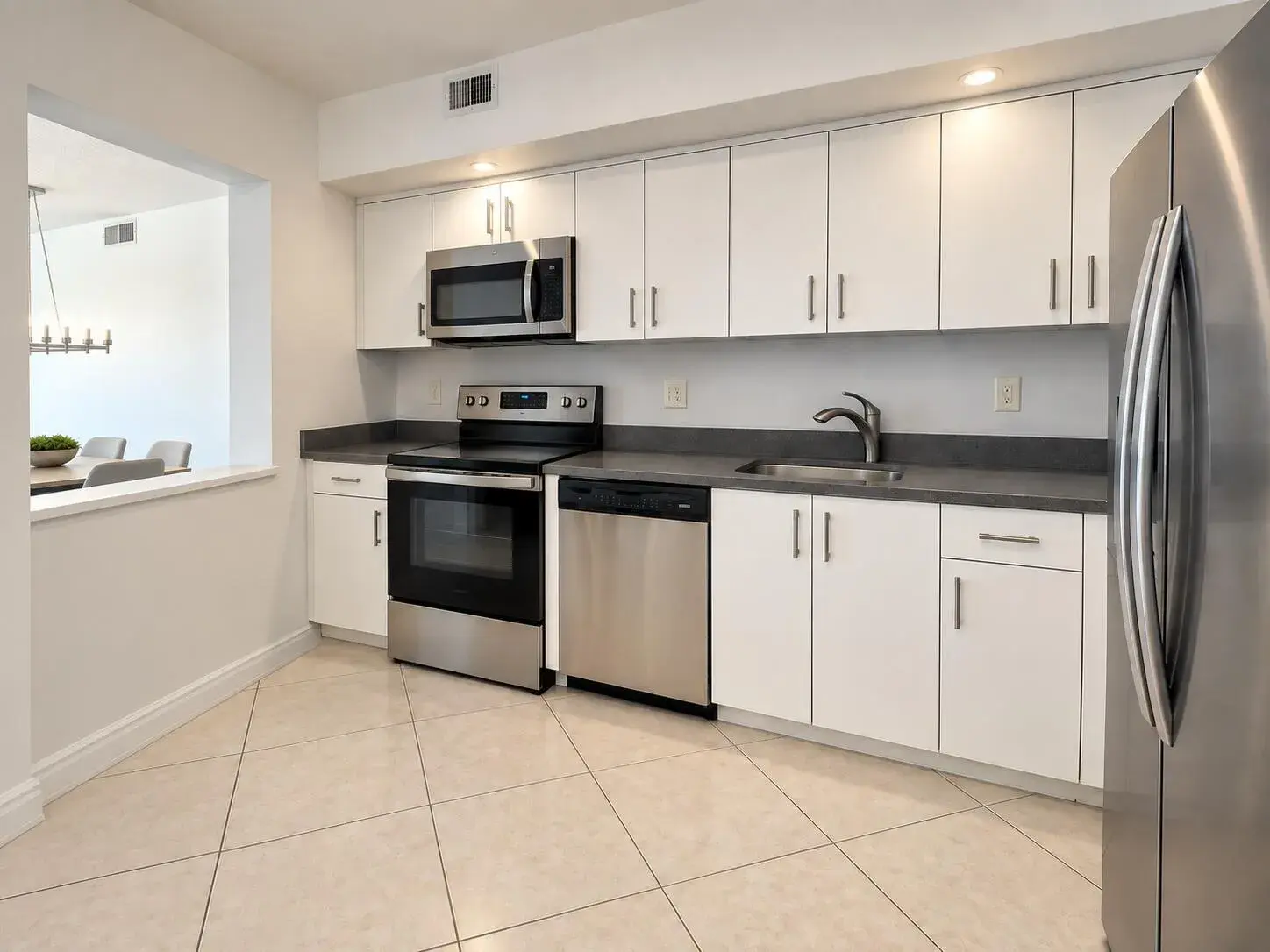 20355 NE 34 Court # 828, Aventura FL 33180
