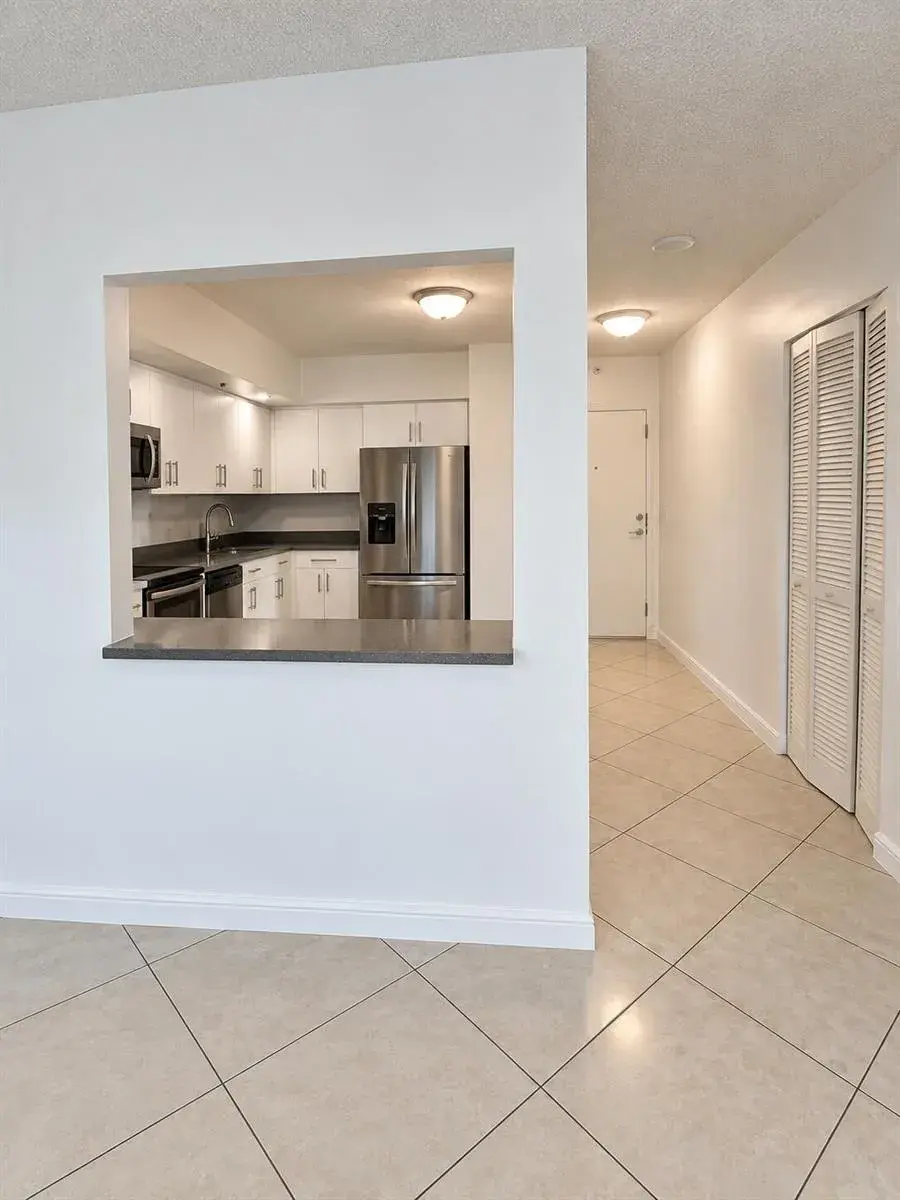 20355 NE 34 Court # 828, Aventura FL 33180