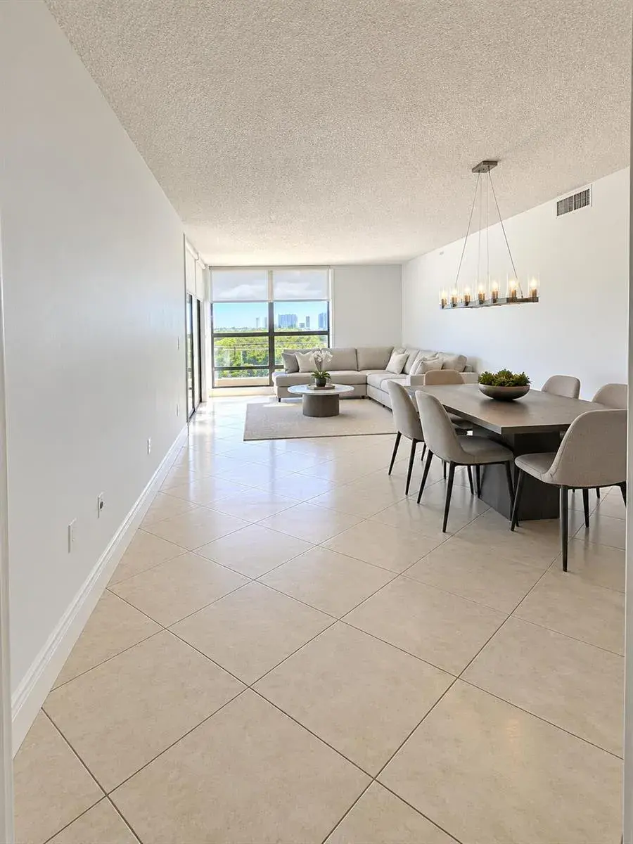 20355 NE 34 Court # 828, Aventura FL 33180