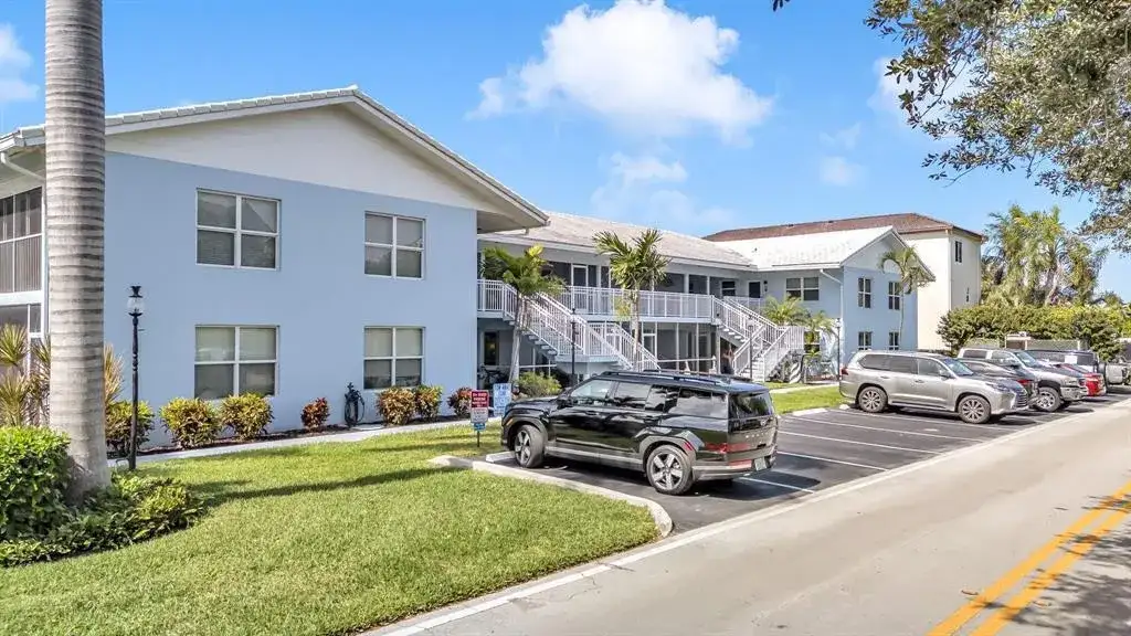 2835 NE 28TH Avenue # 1, Lighthouse Point FL 33064 photo 3