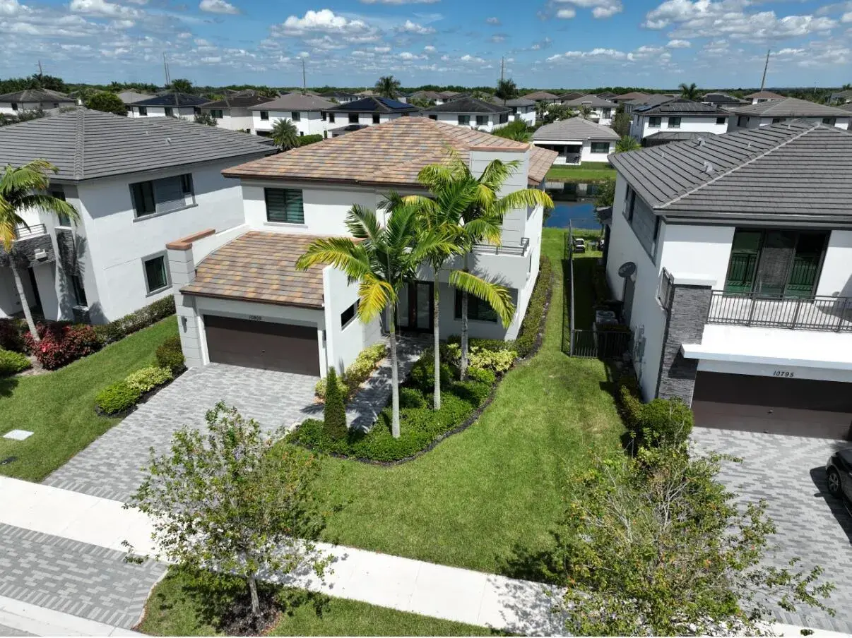 10805 PACIFICA Way, Parkland FL 33076