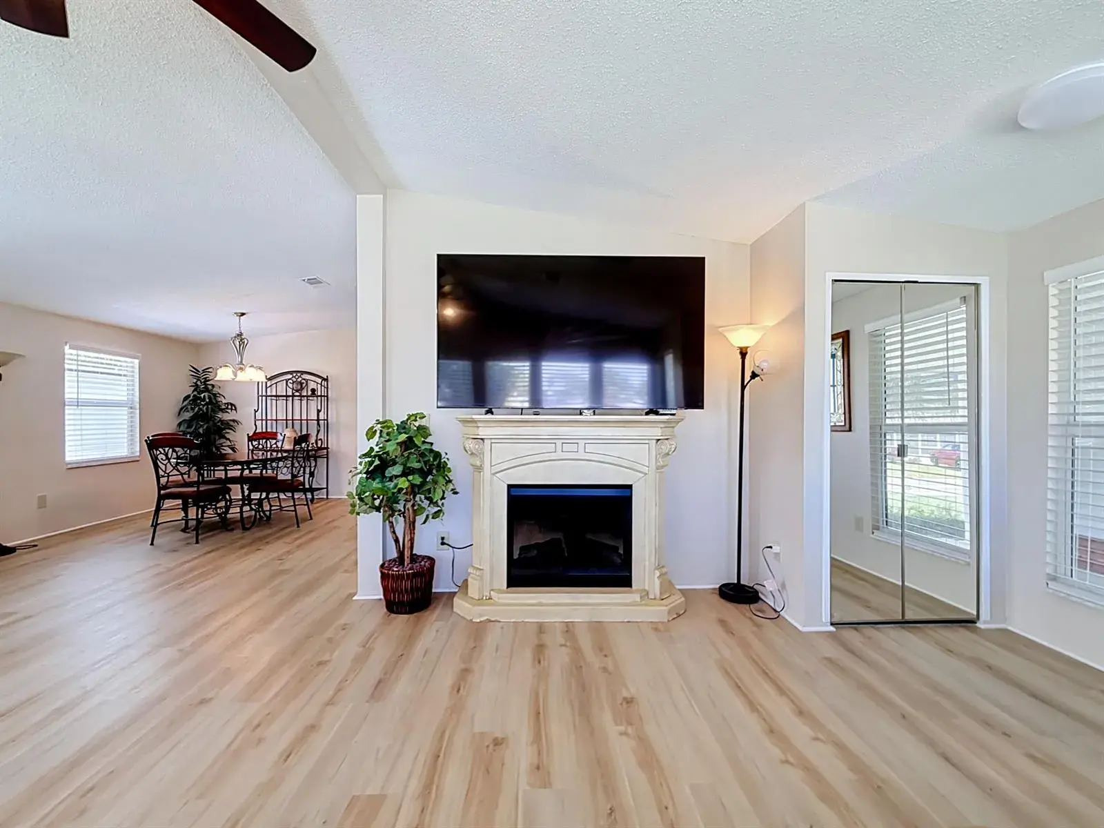 910 Orchid Street, FL 32159