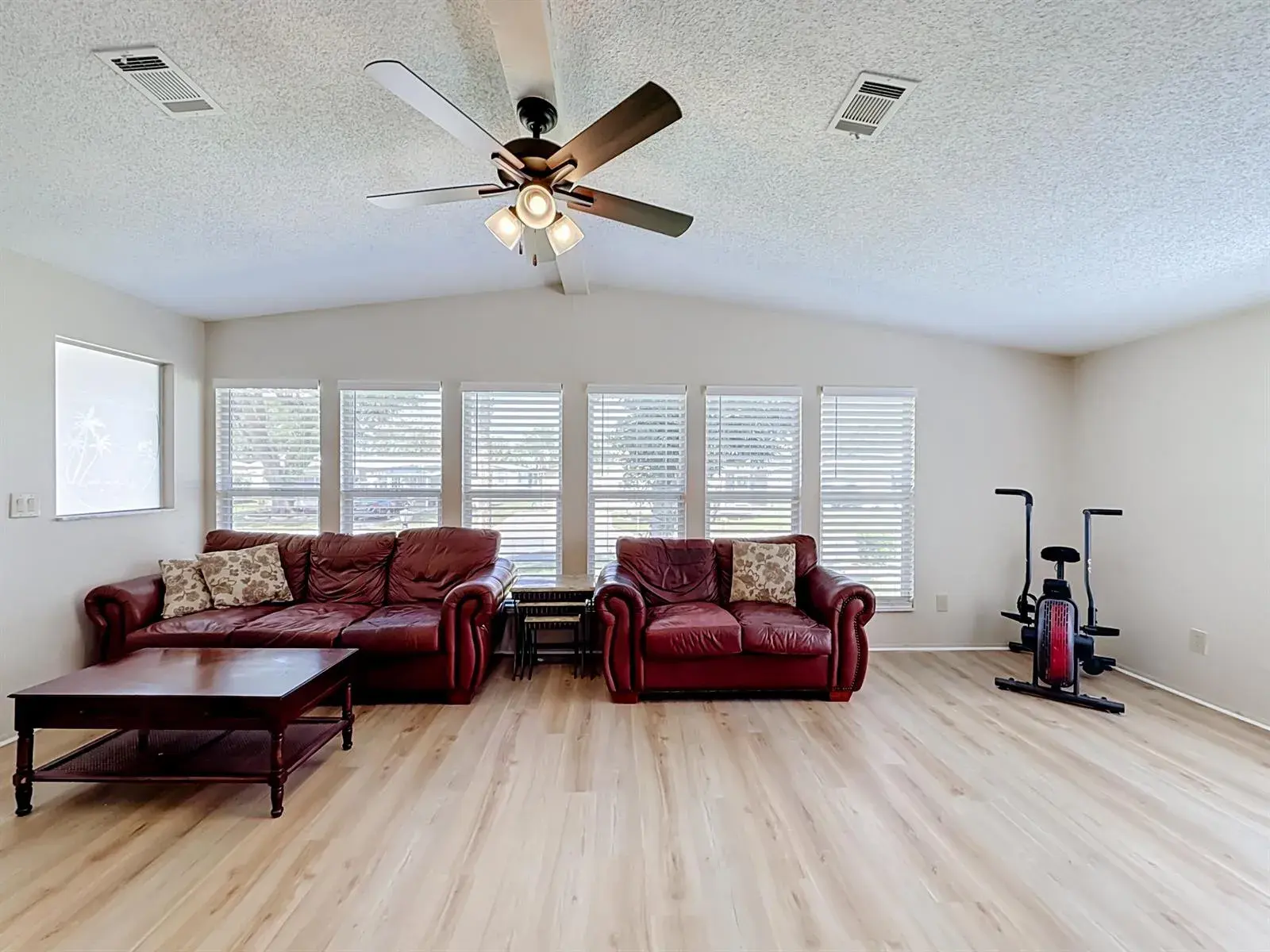 910 Orchid Street, FL 32159