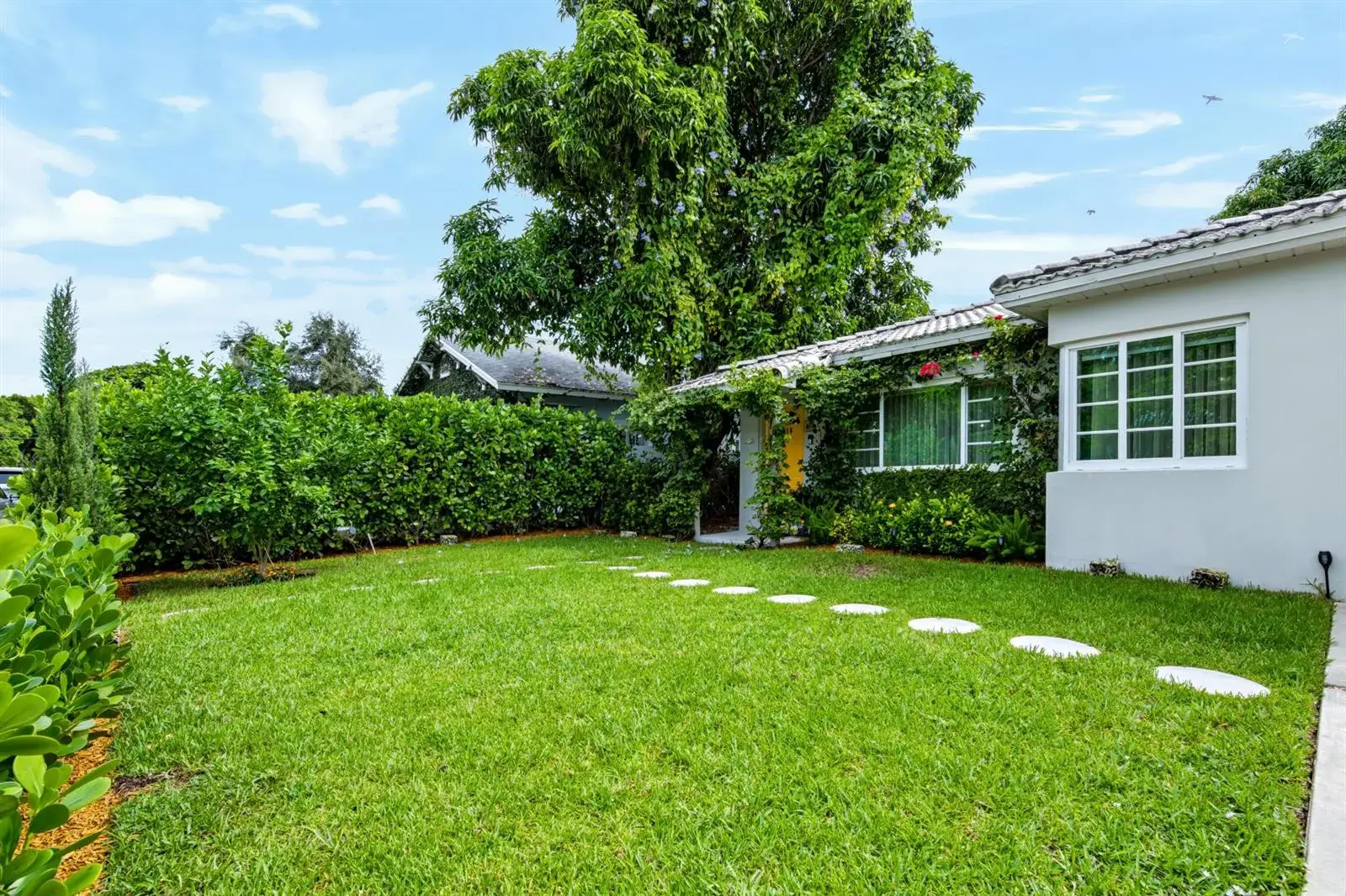 910 N M Street, FL 33460