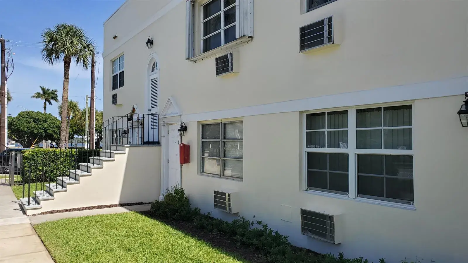 31 S Golfview Road, FL 33460
