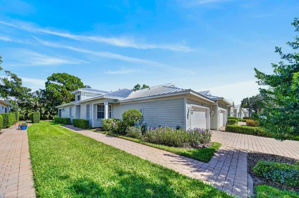 1559 SE TIDEWATER Place, Stuart FL 34997